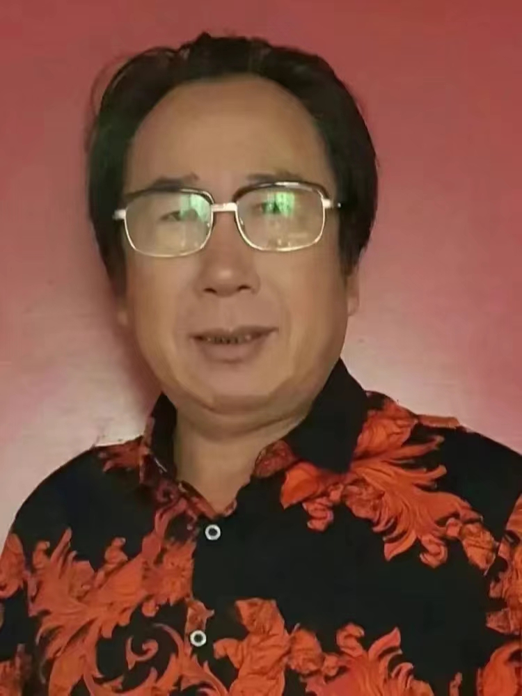 林岩 